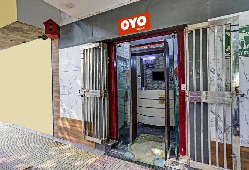 ホテル Metro View Near Adarsh Nagar Delhi Metro Station