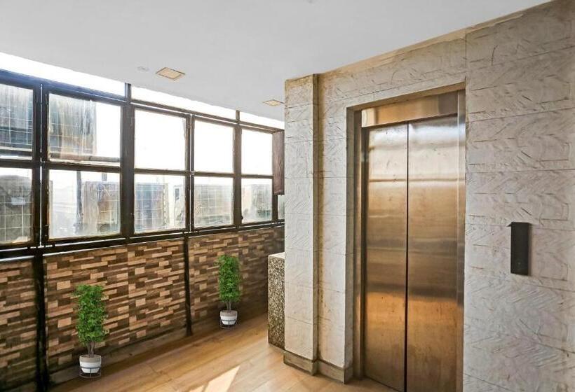 ホテル Metro View Near Adarsh Nagar Delhi Metro Station