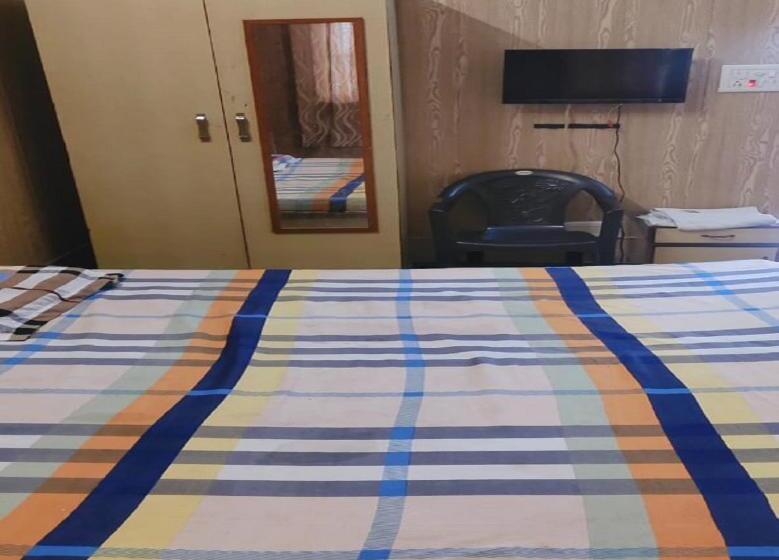 בית מלון כפרי Jiya Green Garden & Banquet, Sonipat