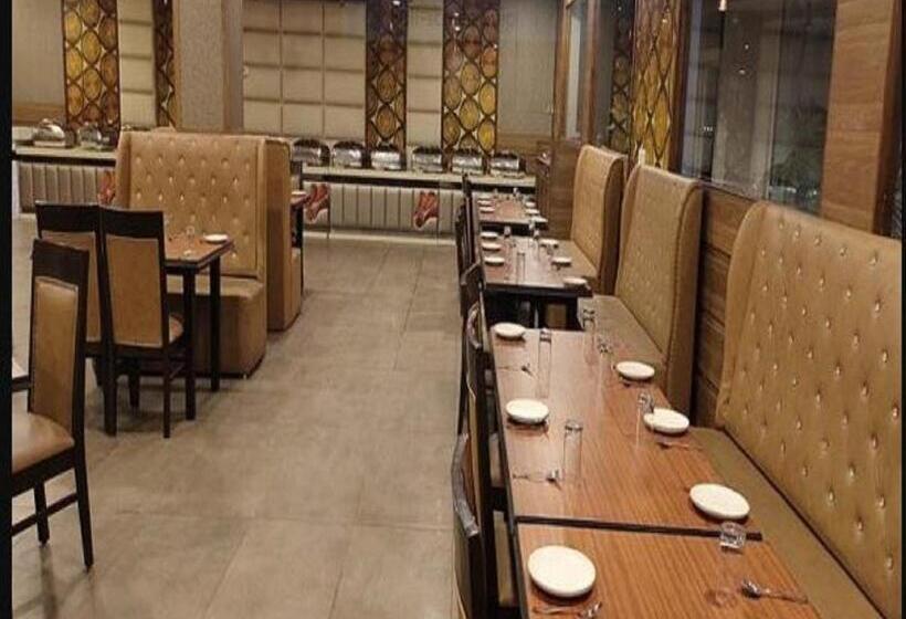 בית מלון כפרי Jiya Green Garden & Banquet, Sonipat