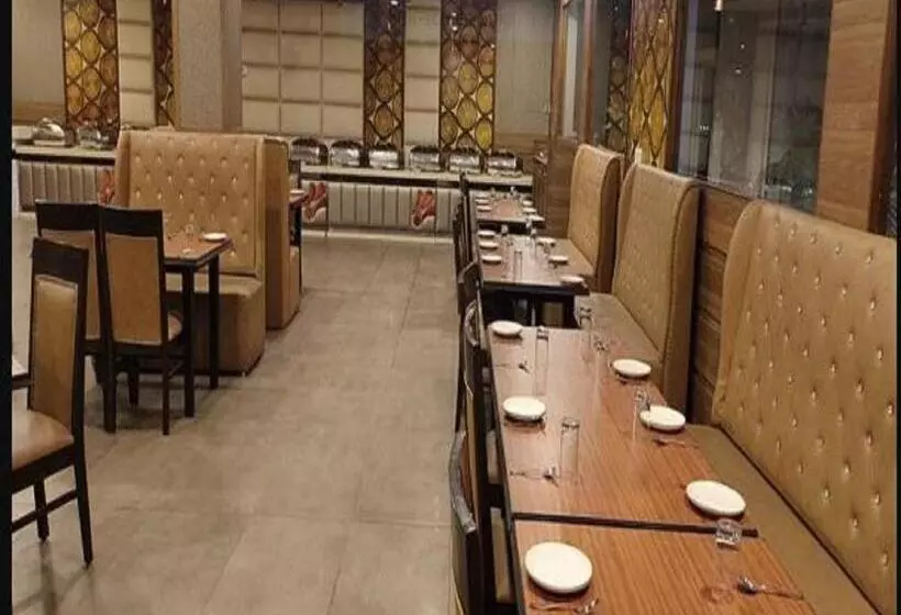 ホテル Jiya Green Garden & Banquet, Sonipat