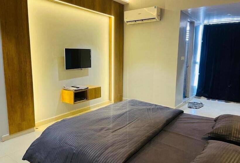 酒店 Oyo 70244 Florence Hoetl