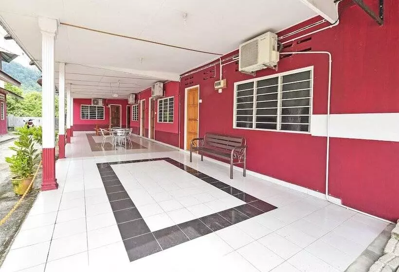 ホテル Oyo 90660 Rayyans Roomstay