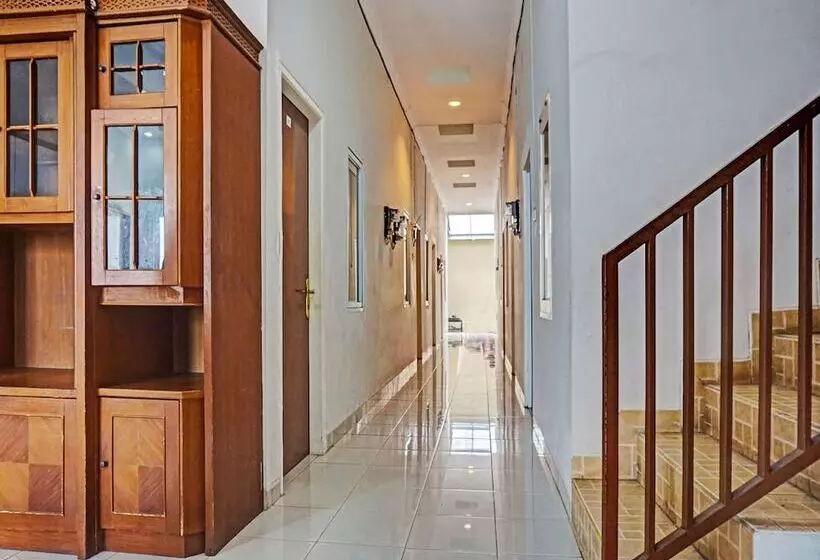 هتل Oyo 91849 Karawaci Taman Permata 5