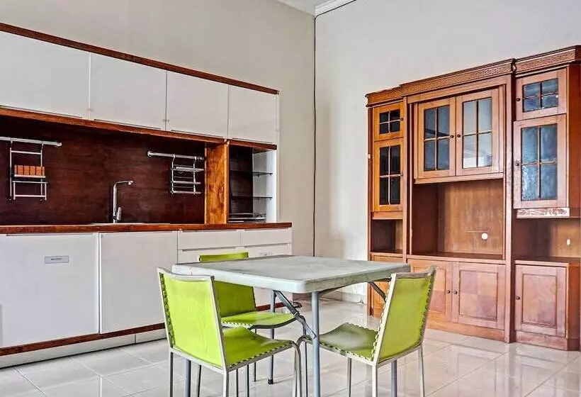 هتل Oyo 91849 Karawaci Taman Permata 5