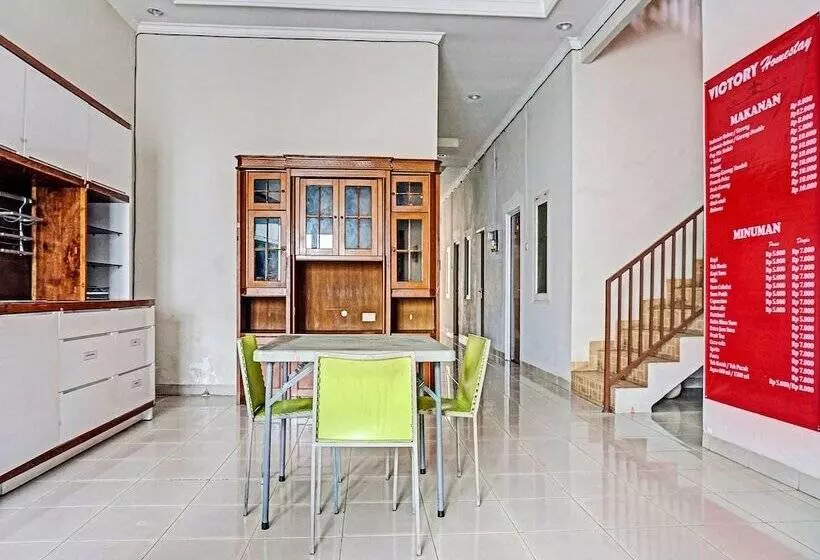 هتل Oyo 91849 Karawaci Taman Permata 5