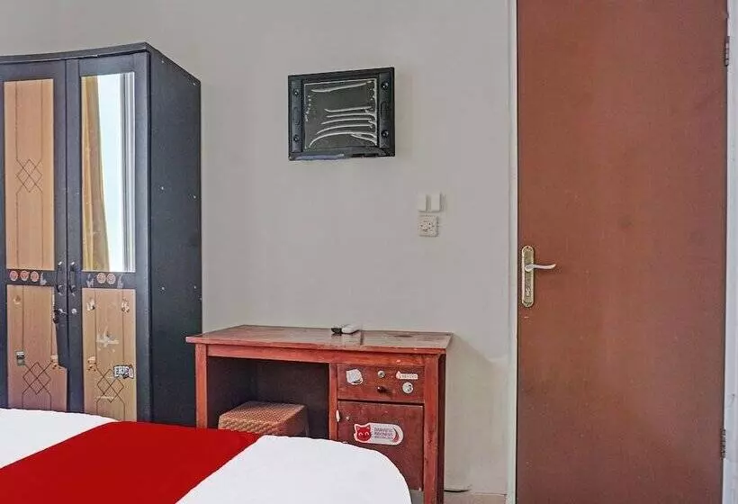 هتل Oyo 91849 Karawaci Taman Permata 5