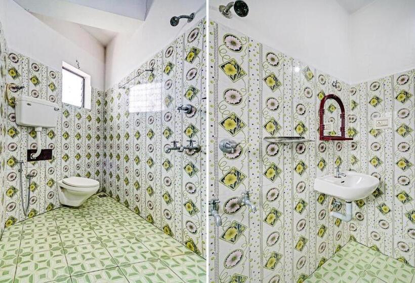 בית מלון כפרי Spot On Cherai Homes