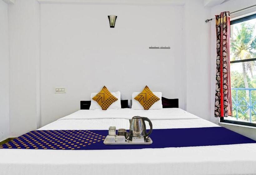 בית מלון כפרי Spot On Cherai Homes