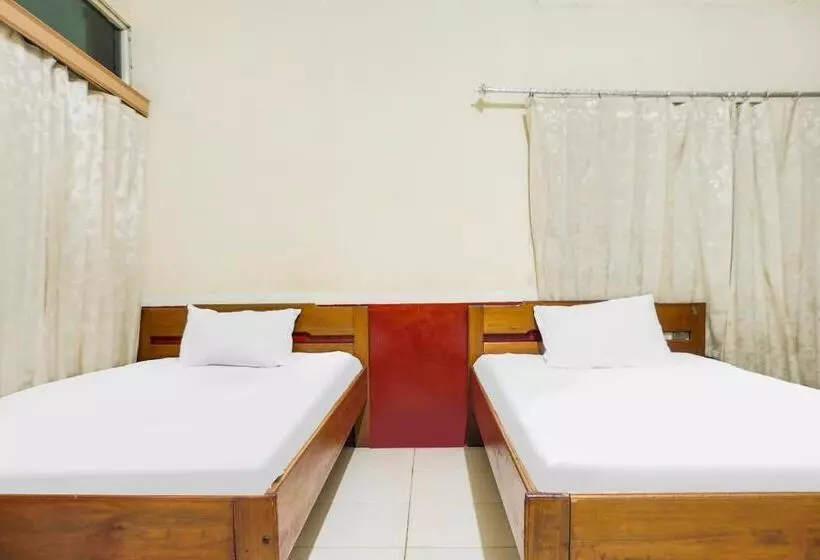 ホテル Spot On 91833  Anggrek Daqu Syariah Kapuas