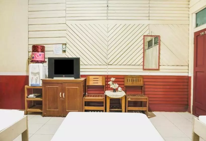 ホテル Spot On 91833  Anggrek Daqu Syariah Kapuas