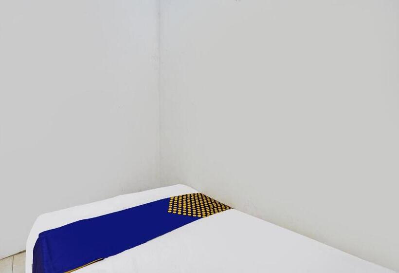 호텔 Spot On 91893 Kost Jeje Syariah