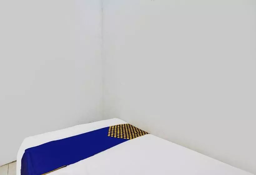 Hotelli Spot On 91893 Kost Jeje Syariah