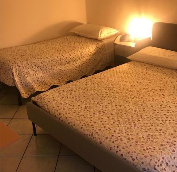 Majatalo Bonsai   Bed & Breakfast