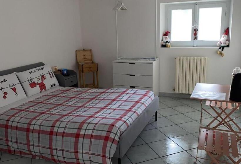 Majatalo Bonsai   Bed & Breakfast