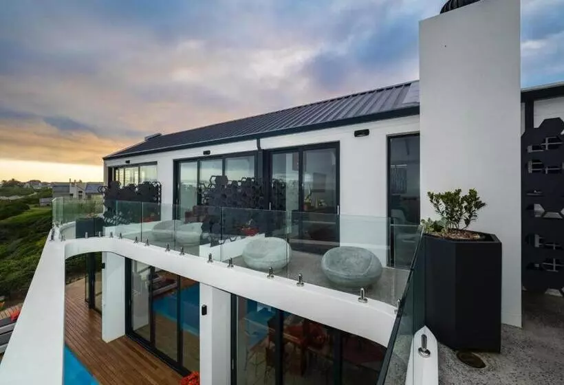 Majatalo Boutique Ocean Views   Incorporating Wendy S