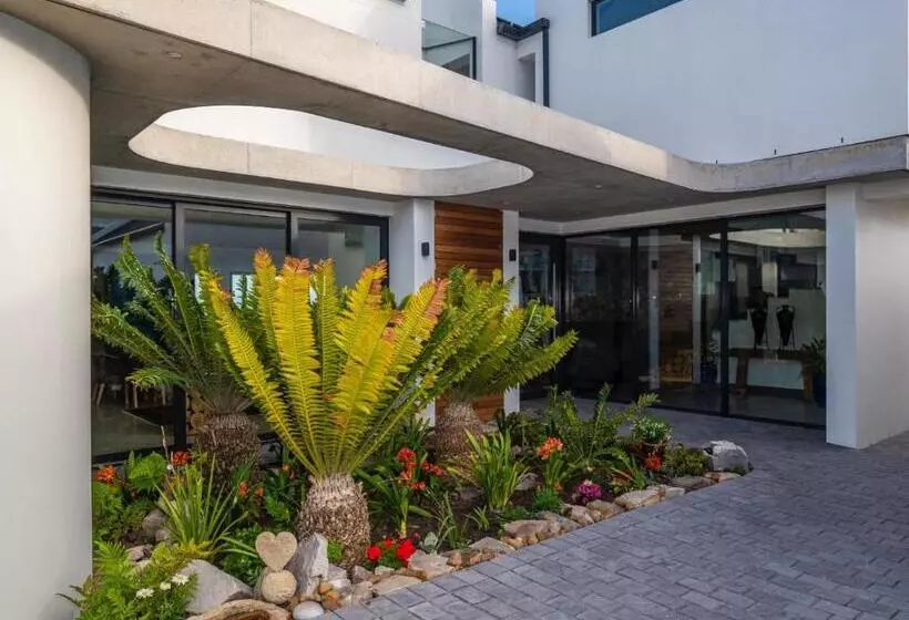 Majatalo Boutique Ocean Views   Incorporating Wendy S