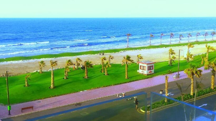 Porto Said شاليه ملكى صف اول بحر بورتو سعيد