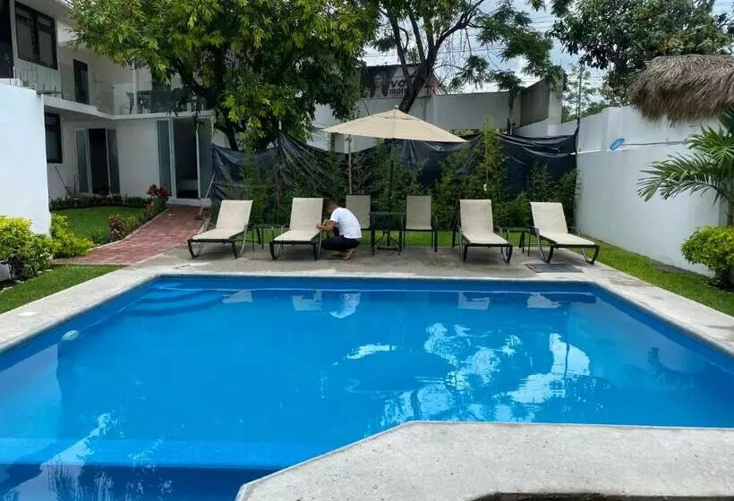 ホテル Fresno Xochitepec