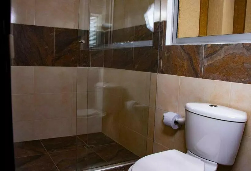 ホテル Golden Cartago