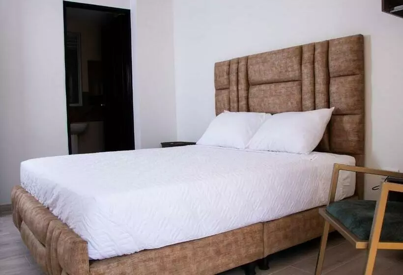 ホテル Golden Cartago