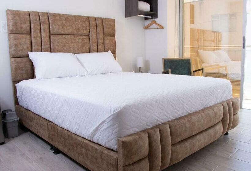 هتل Golden Cartago