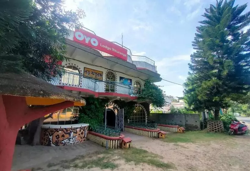 Hotelli Staymaker Rituranga 5 Mins Walk From Sonajhuri Haat