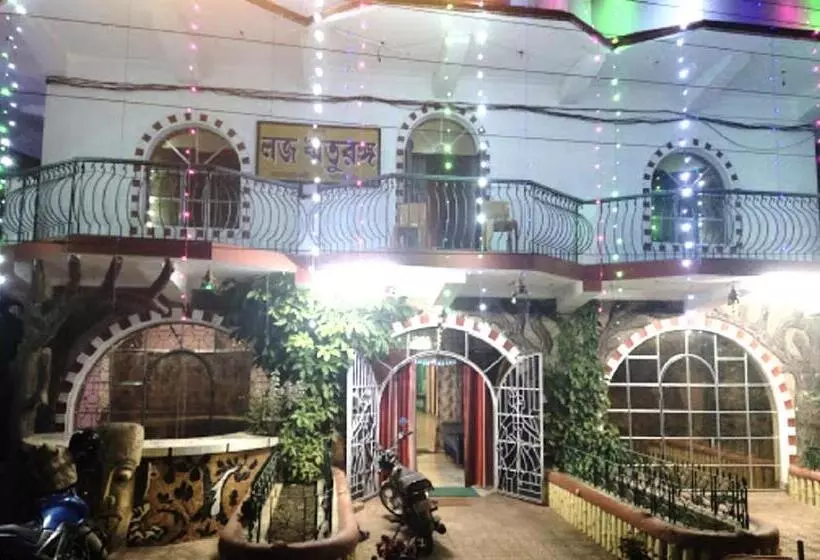 Hotelli Staymaker Rituranga 5 Mins Walk From Sonajhuri Haat