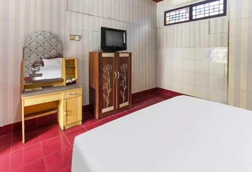 ホテル Oyo 91829  Artha