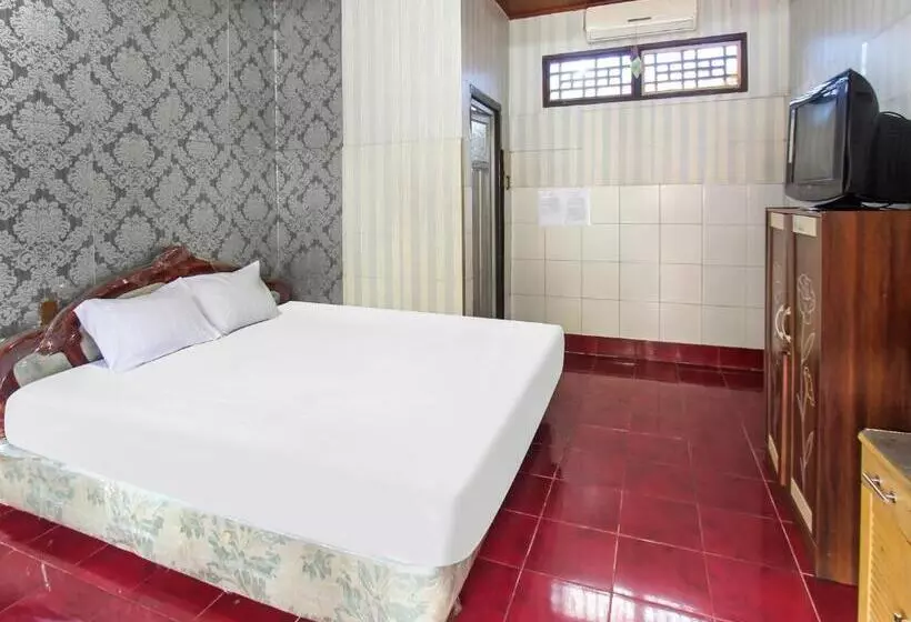 ホテル Oyo 91829  Artha