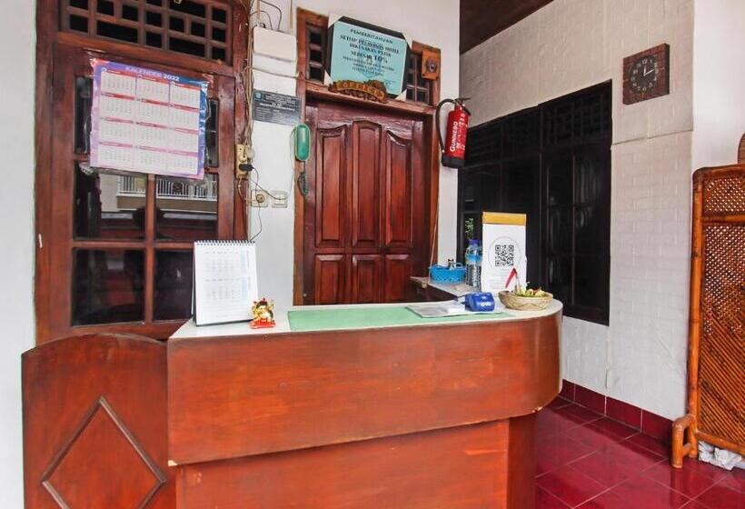 Hotel Oyo 91829 Artha