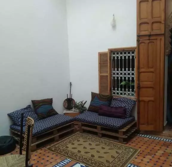 تختخواب و صبحانه Riad Kasbah