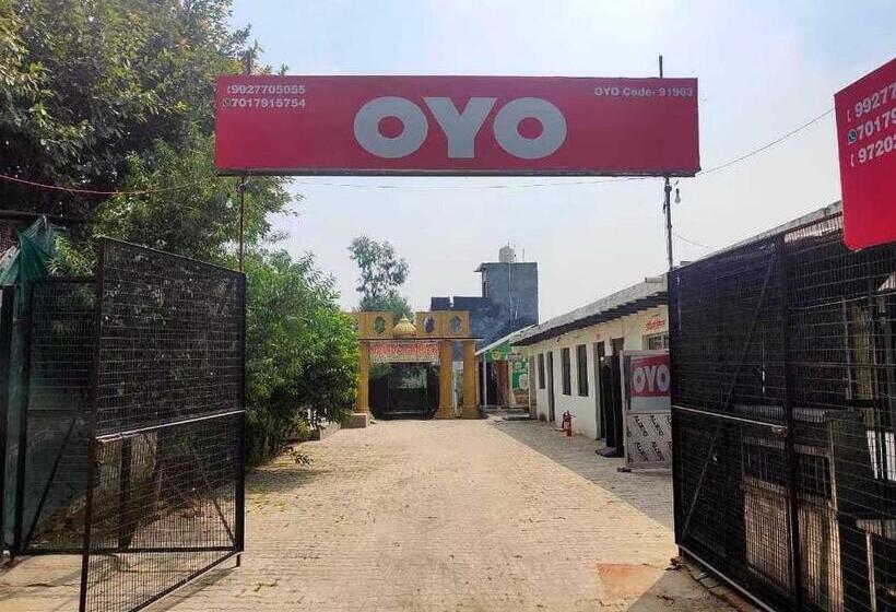 فندق Oyo 70136 Vrinda Inn
