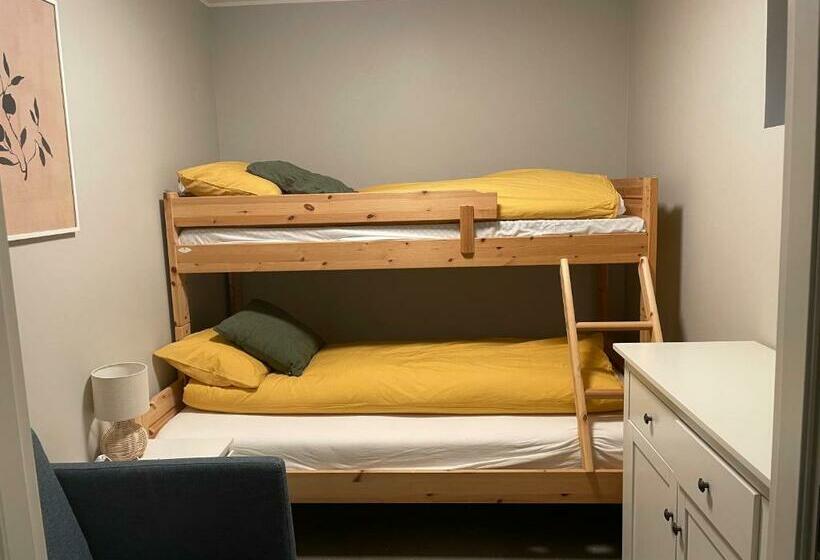 بنسيون Ny Hybel Leilighet Med Eget Bad Og Egen Inngang