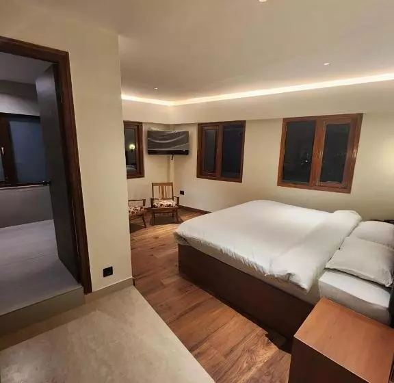 Himcasa   A Unit Of Hotel Vikrant