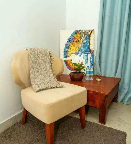 تختخواب و صبحانه Blue Elephant Villas