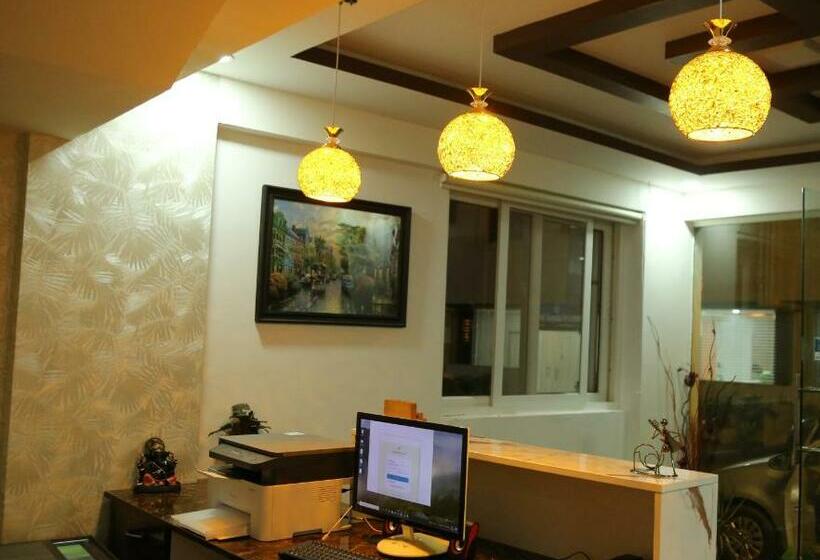 Hotelli Bangalore Airport Inn, Airport Pickup & Drop Available 24x7