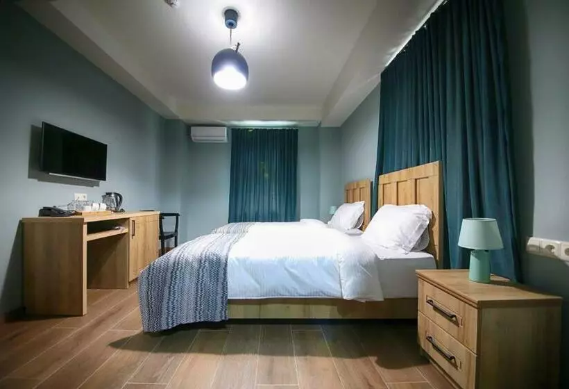 هتل Inndigo In Kutaisi