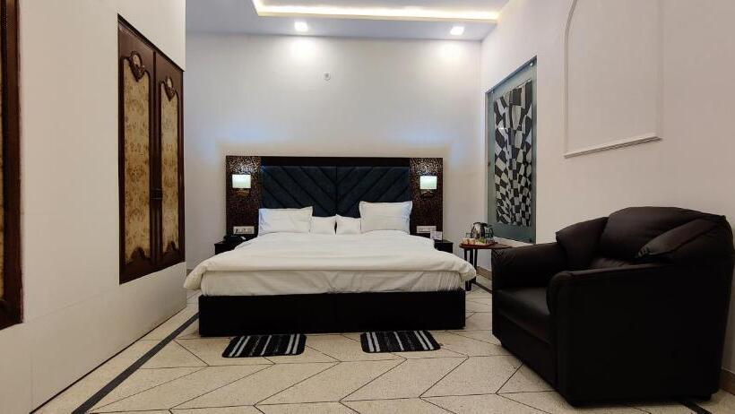 בית מלון כפרי Solitude, The Boutique