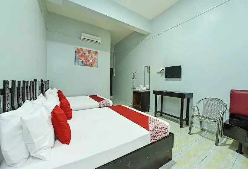 Hotelli Super Capital O 90659 Raintown Timbers