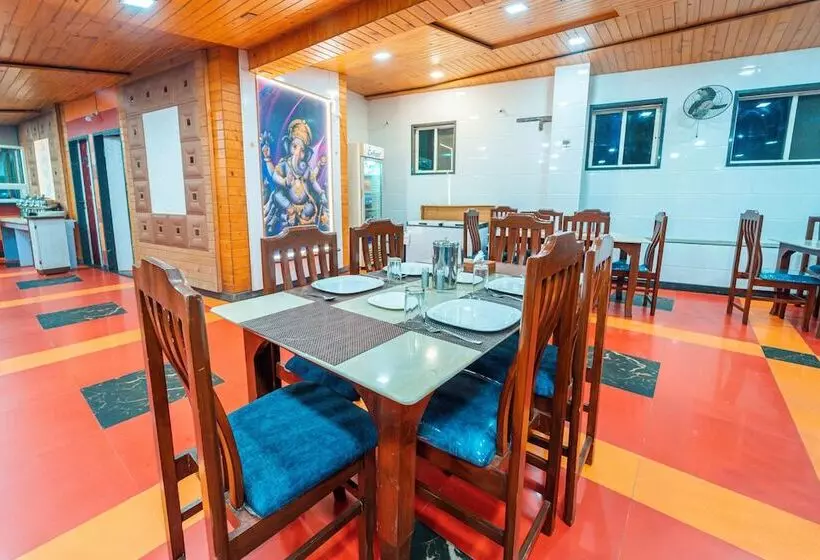 ホテル Treebo Raval Resort With Valley View