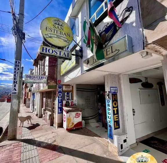 ペンション Hostal San Esteban Fgs