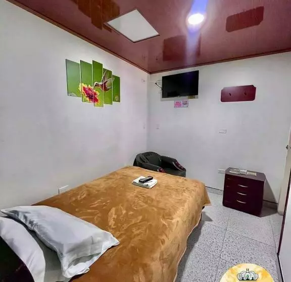 ペンション Hostal San Esteban Fgs