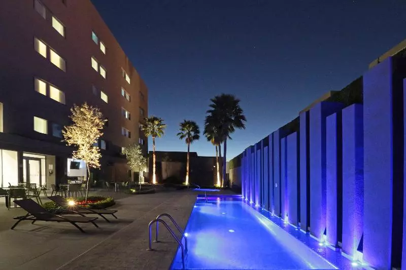 Holiday Inn Express Hotel & Suites Hermosillo, An Ihg