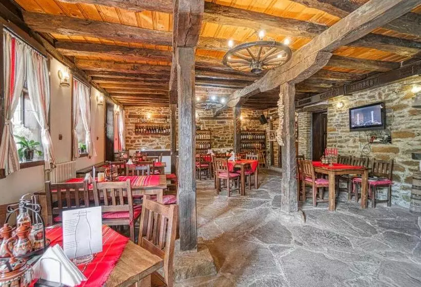 여관 Dedovite Kashti