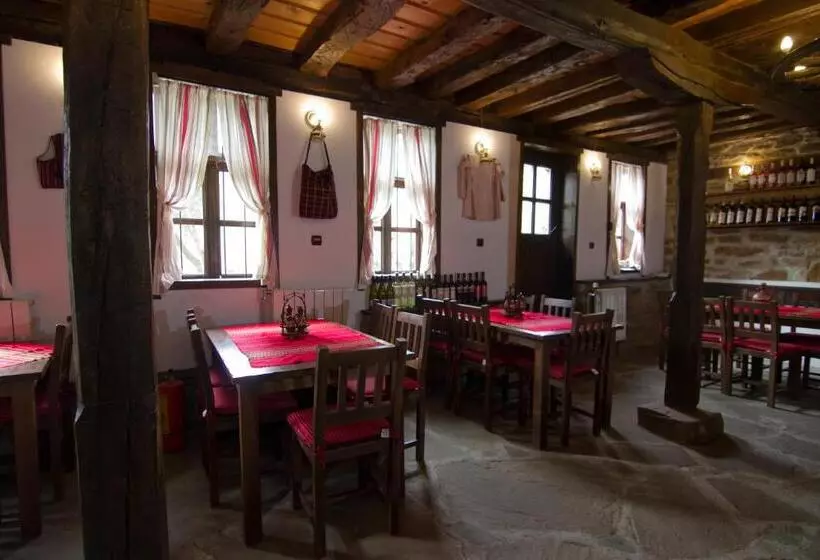 여관 Dedovite Kashti