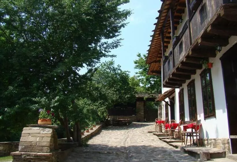 여관 Dedovite Kashti