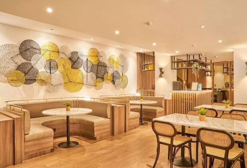 Hotel Alia Heritage Pasar Baru