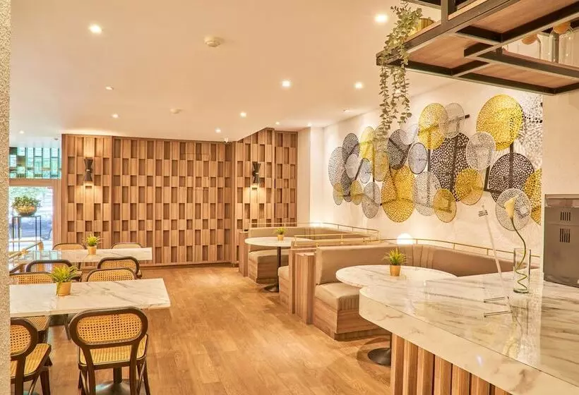 Hotel Alia Heritage Pasar Baru