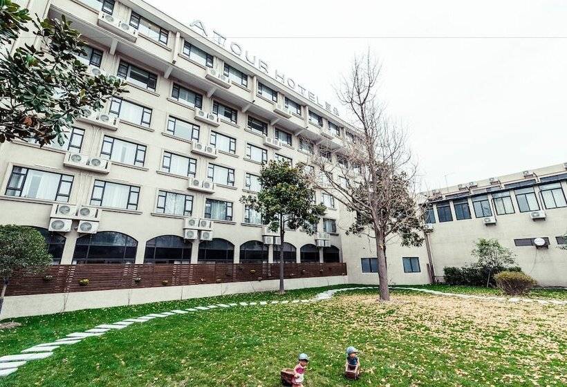 Atour Hotel Pudong Airport